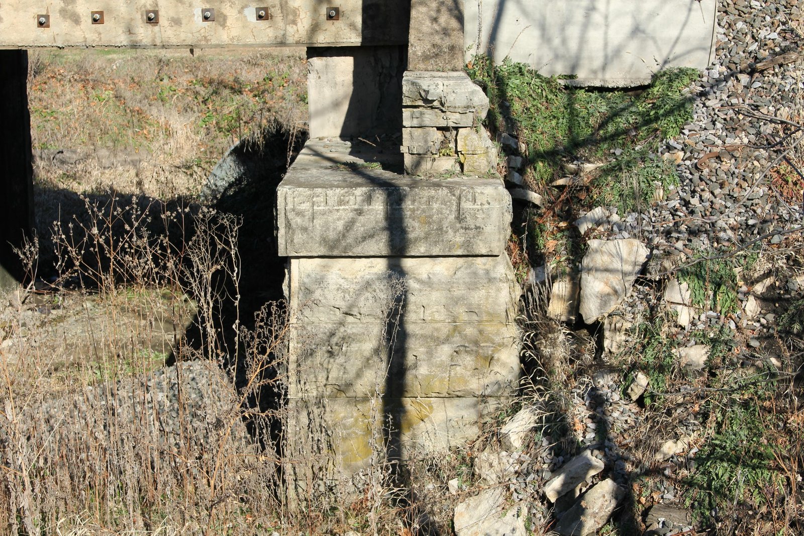 East abutment